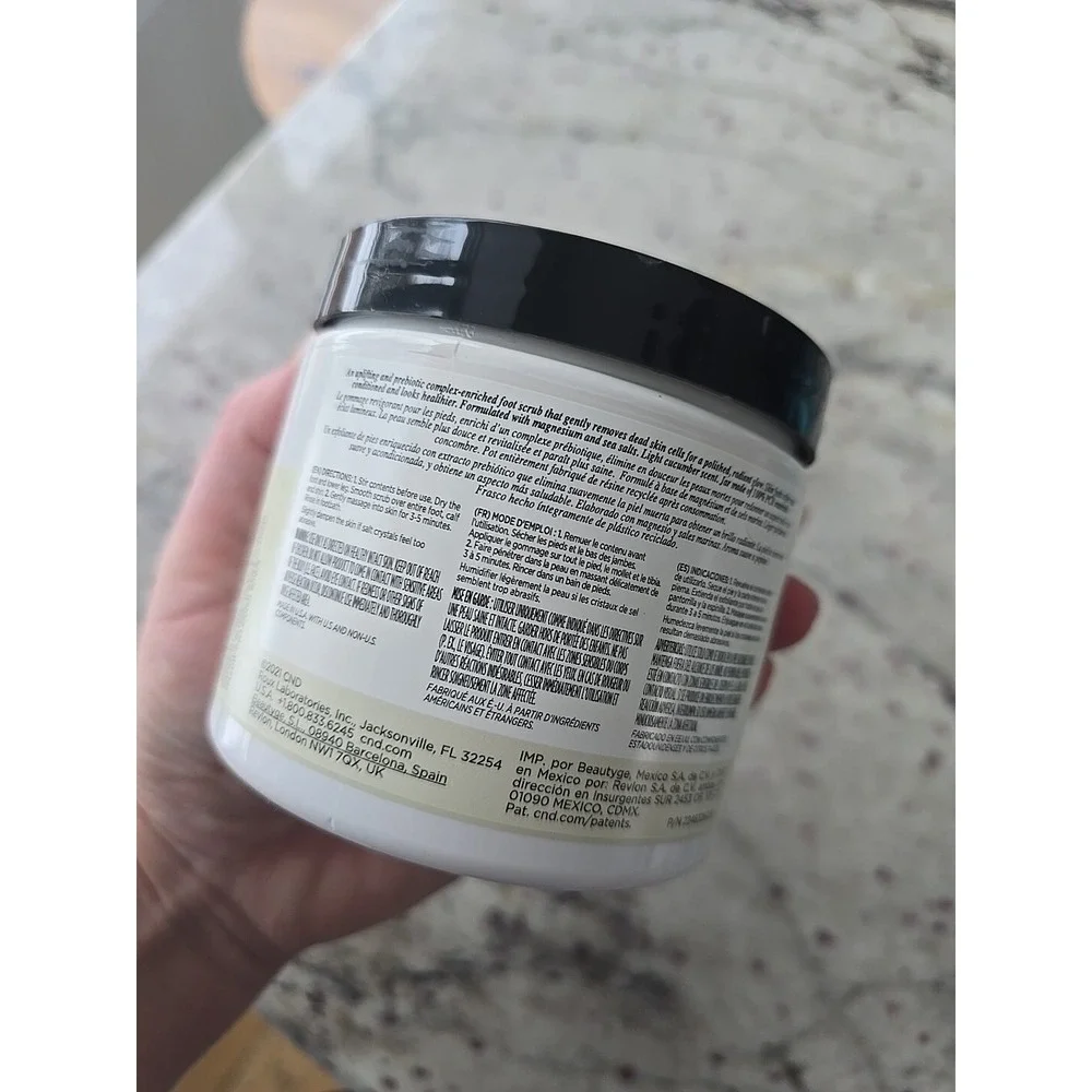 CND PRO SKINCARE EXFOLIATING SEA SALT SCRUB (FOR‎ FEET) 18 FL OZ